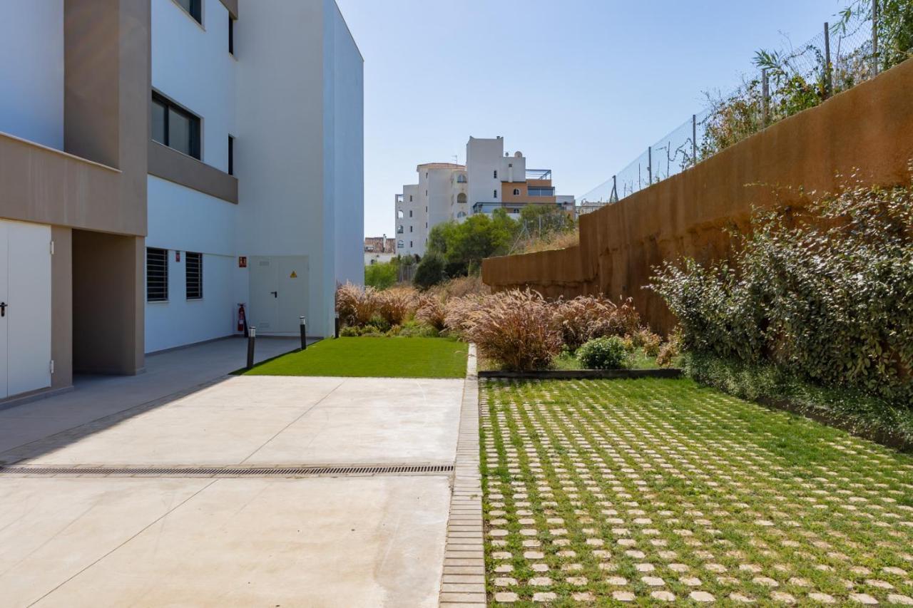 Cosy And Centrally Located Apartment In Estepona Exterior photo