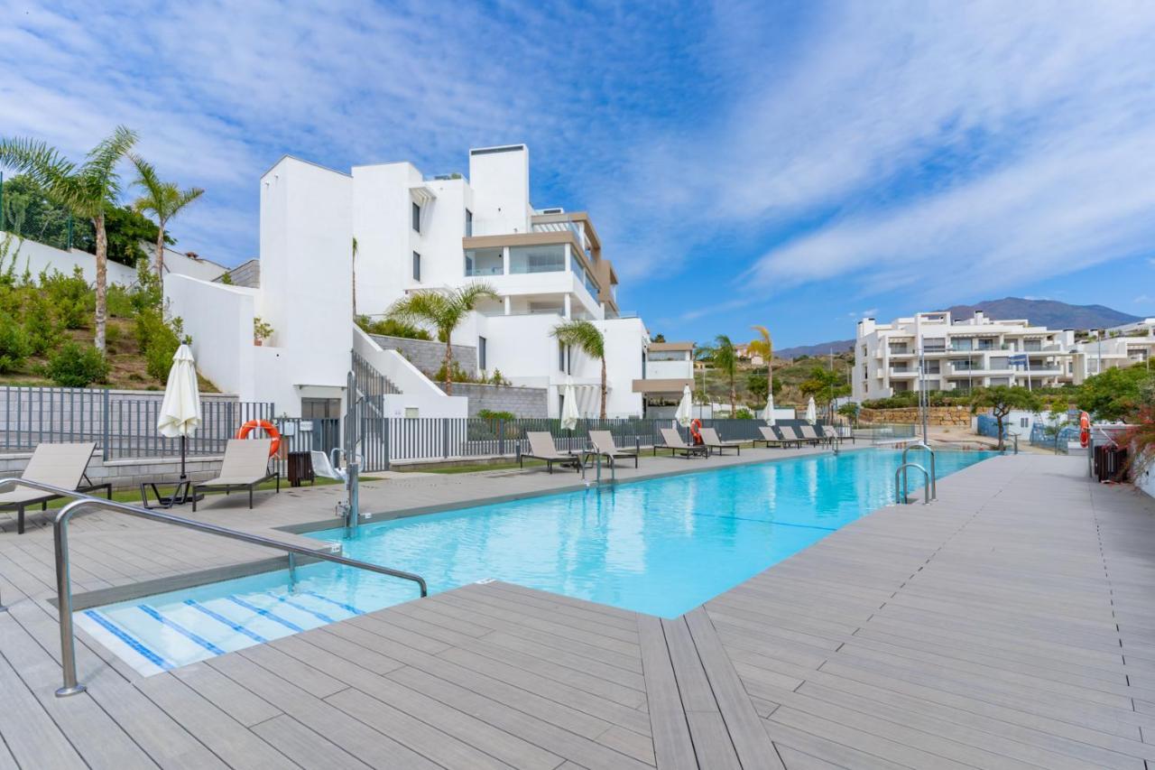Cosy And Centrally Located Apartment In Estepona Exterior photo
