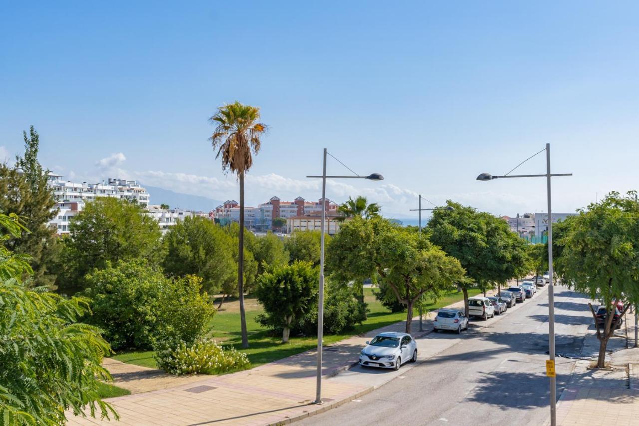 Cosy And Centrally Located Apartment In Estepona Exterior photo